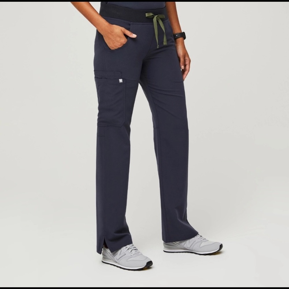 FIGS Quiet Navy Cargo Pants